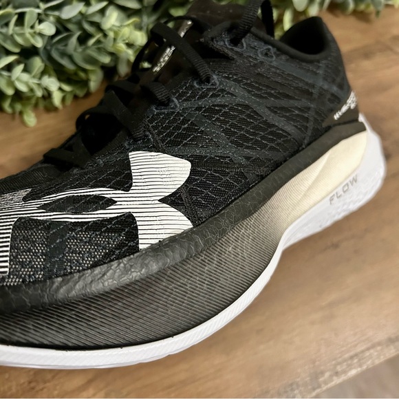 UA Velociti Elite 2 - Picture 14 of 16